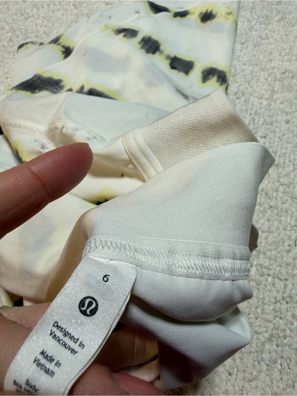 Lululemon Matching Tie Dye Tennis Set Tank & Skort White Black Yellow - Picture 3 of 3